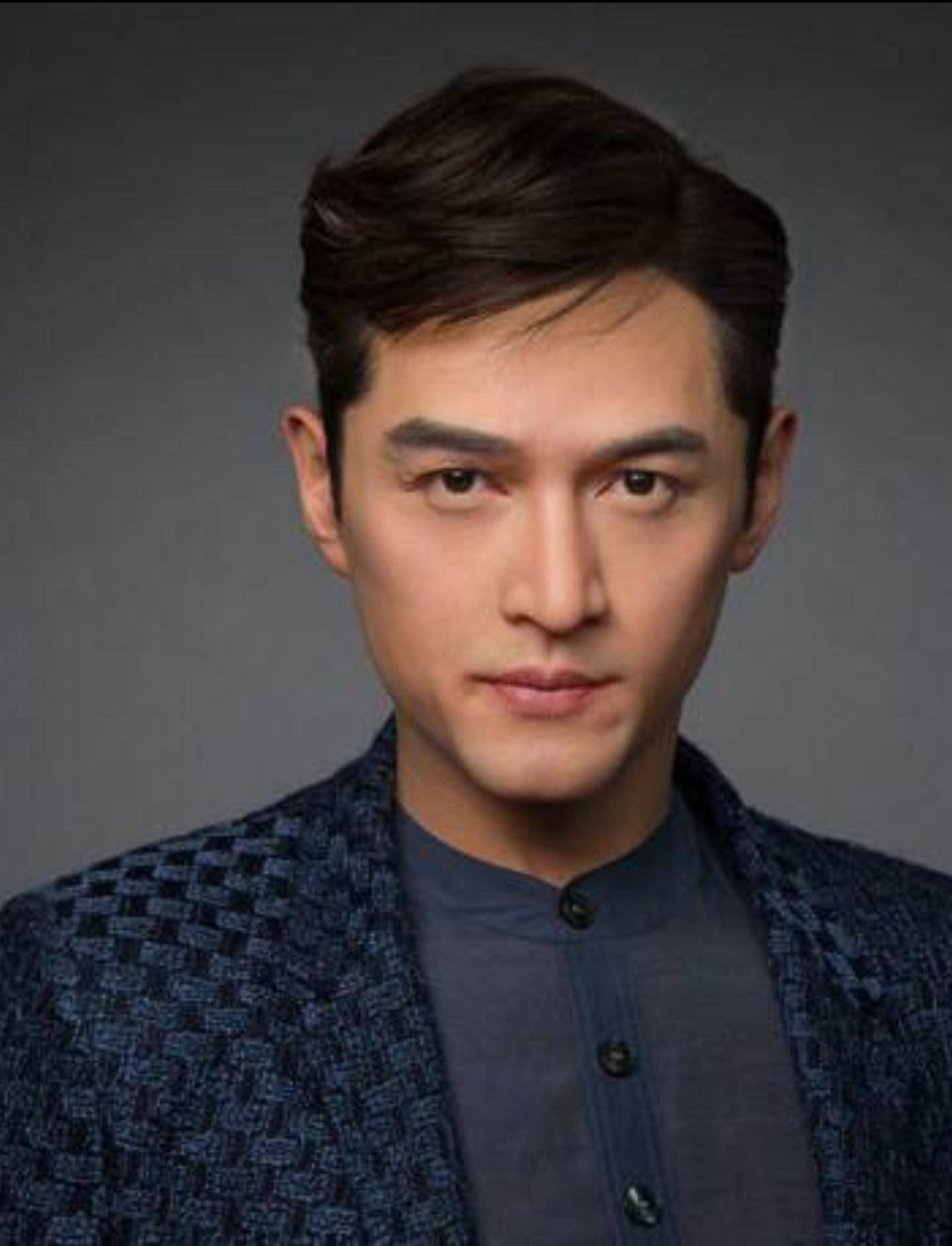 娱乐圈再曝大瓜,演员胡歌官宣结婚生女,疑似上海女友正面照曝光_妻子