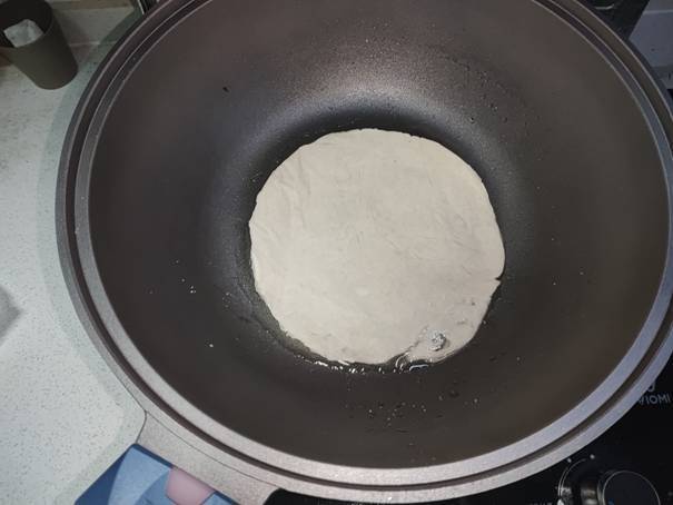 一口锅解决烹调厨具问题帝伯朗Century城际系列八合一浮雕多用锅