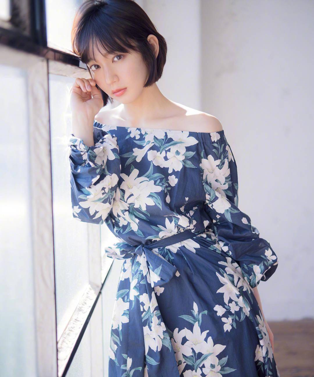 国外90后女星吉冈里帆,获得一年一度的"理想女友"大赛!