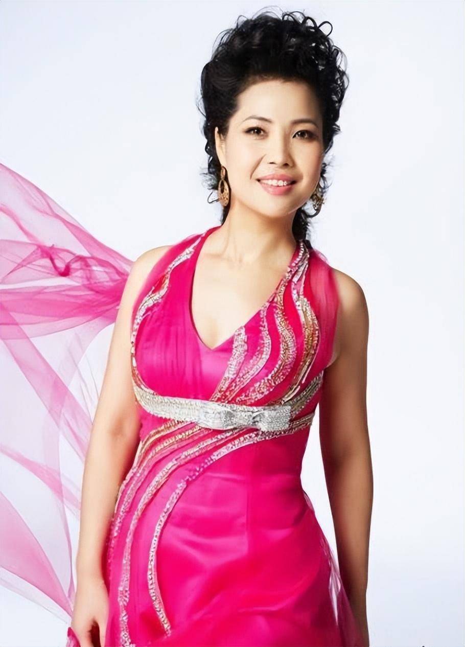 梦鸽:24岁嫁51岁李双江,儿子入狱后,生活状况如何了?_音乐_因为_时间