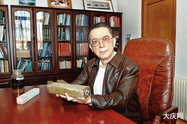 中国工程院院士王德民:鞠躬尽瘁采油业 不尽石油滚滚来_大庆油田_技术