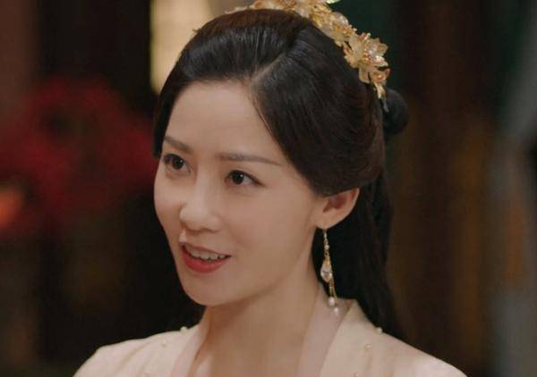 参演《半是蜜糖半是伤》走红,如今安唯绫又凭《浮图缘》圈粉无数_步音