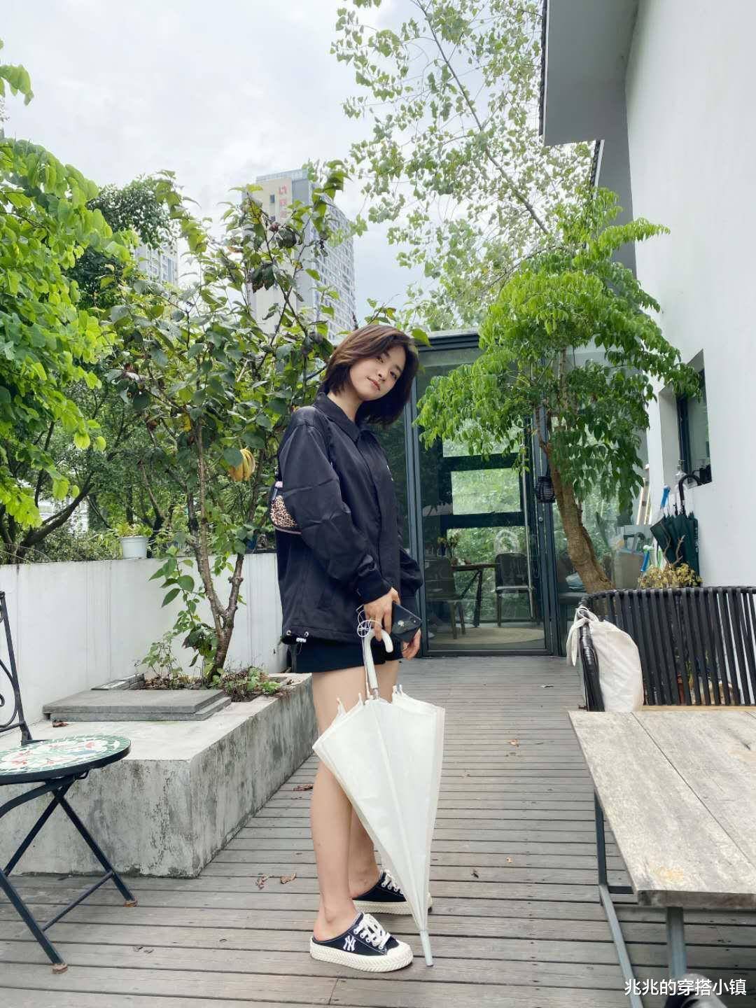 沈月港风初恋感,养成就靠这2招,发型穿搭齐上阵_弧度_女孩子_短发