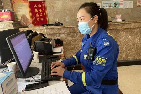 赵秀媛:蓝天救援队里的女汉子_工作_鞍山_急救