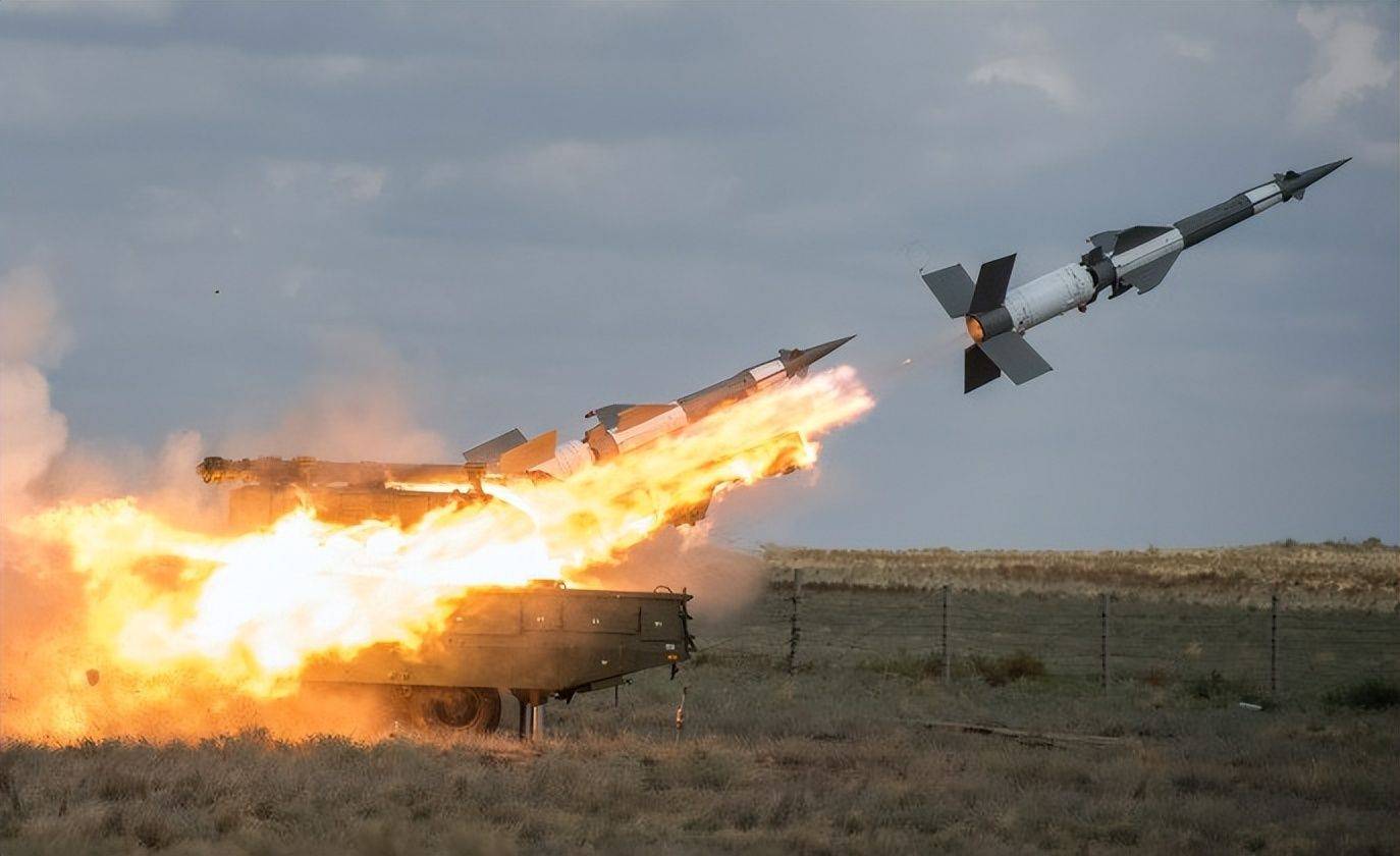 俄罗斯导弹没打出效果,知错就改,俄军轰炸战斗的三个阶段_战争_武器