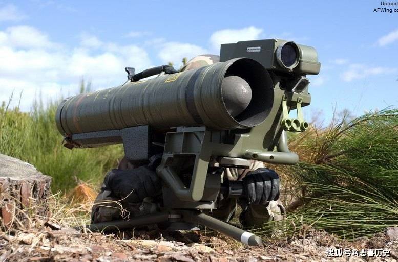 法国"小型,轻便,可供单兵携带的"沙蟒"反坦克导弹_发射_反坦克火箭筒