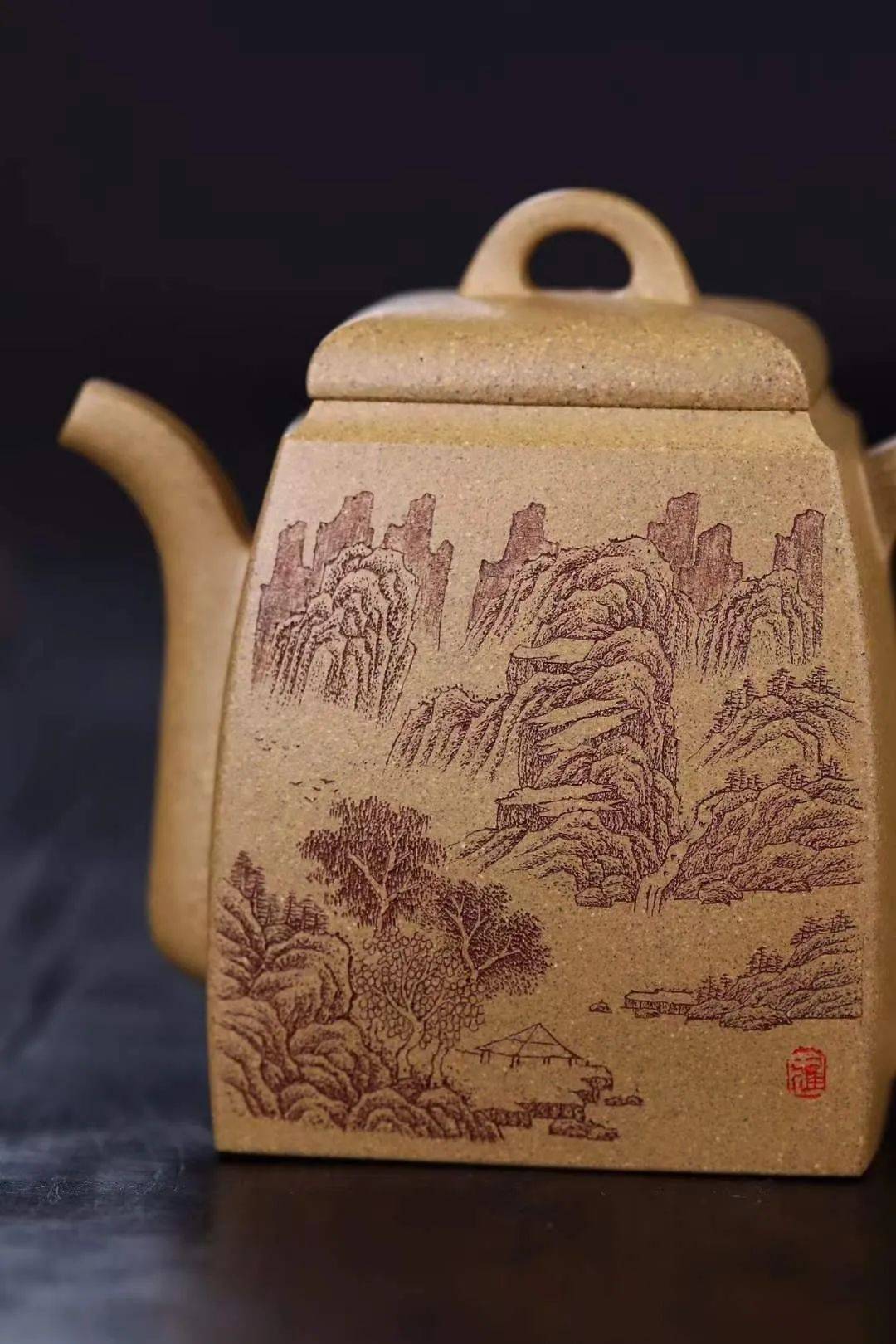 乔掌柜紫砂宜兴:陶刻妙手【李立科(立禾)】,运刀弹指间,书画满壶身