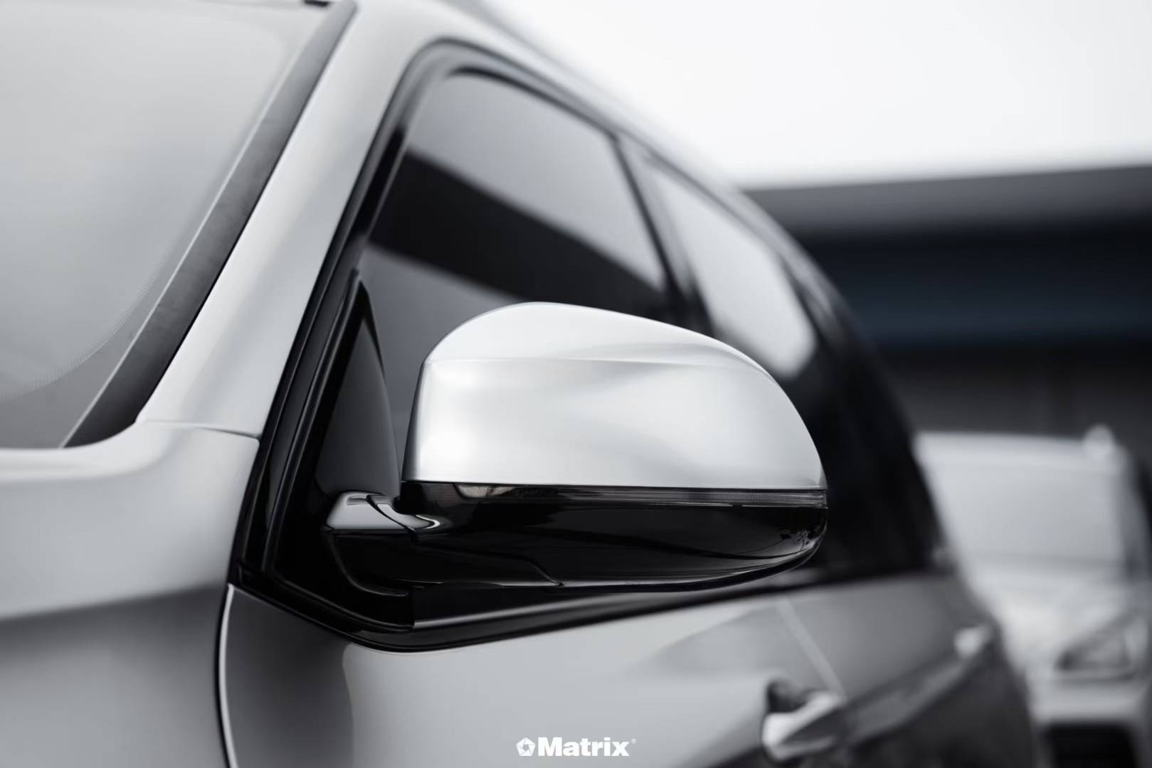 冷酷高级的金属运动风.充满金属气息的银灰色,#my023gt银#宝马x5