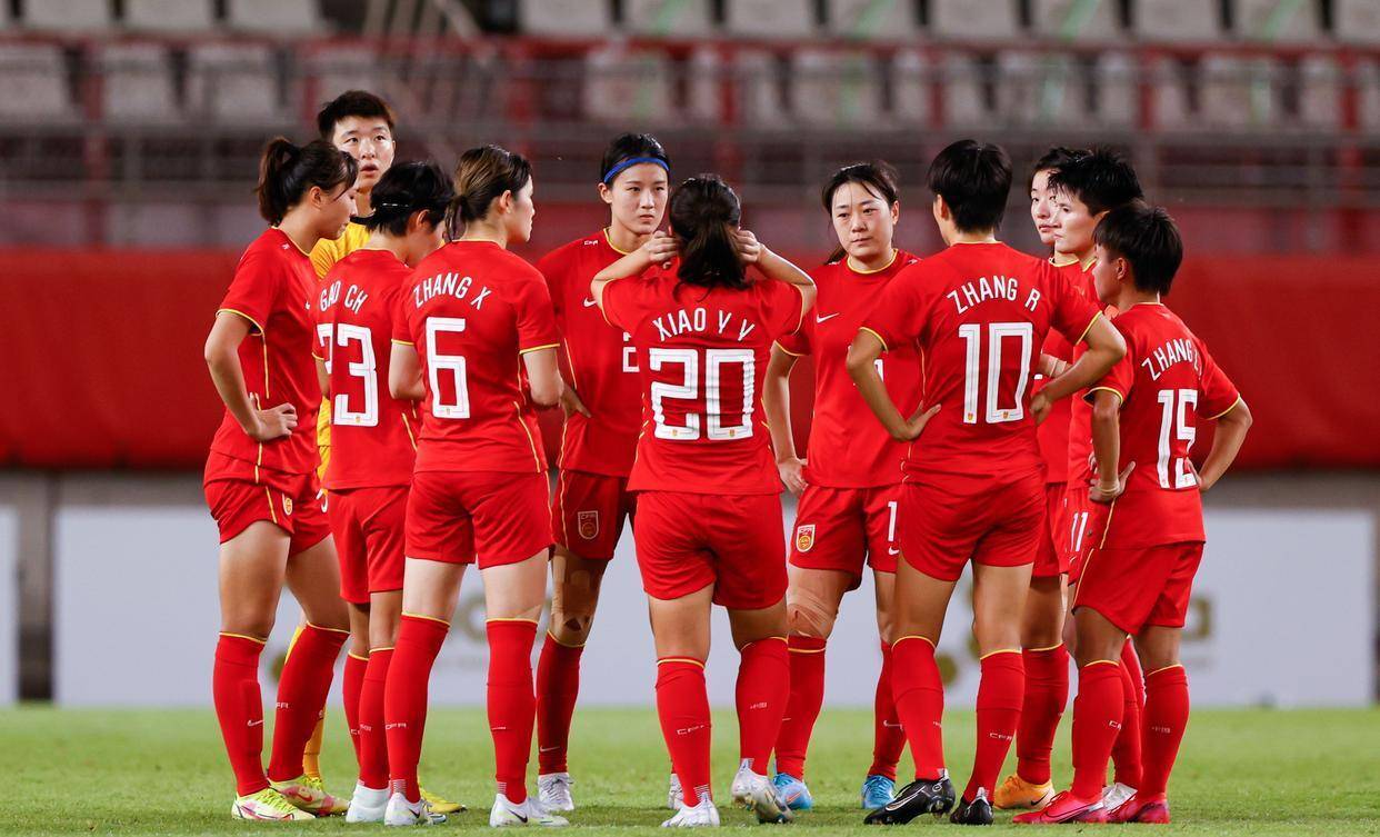 2022年的女足欧洲杯决赛的现场观众人数为87192人,而2021