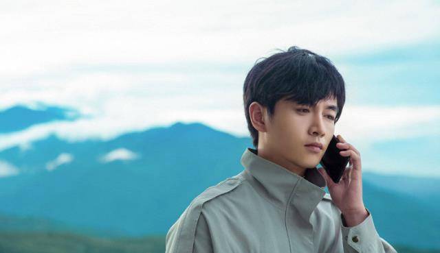 天才顾问,还有强烈的第六感,使得他能在第一时间觉察到心理医生的异样