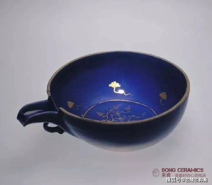 大元心头的一抹神秘幽蓝—元代霁蓝釉瓷器鉴赏_搜狐网