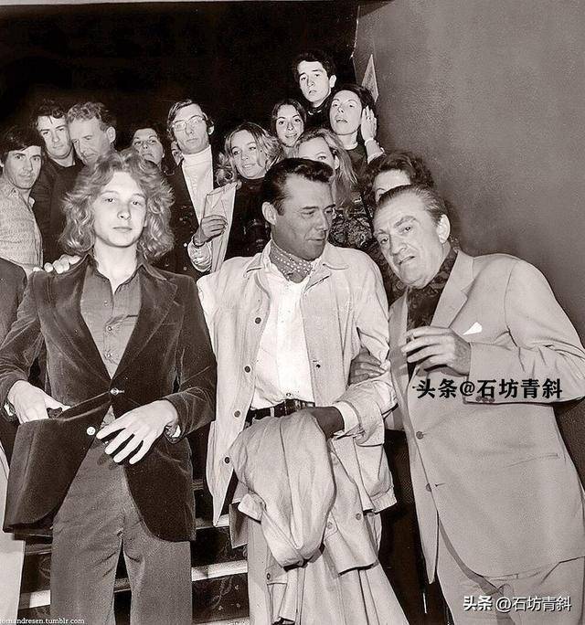 德克博加德在世时从不出柜,和伴侣一起变老,生活50年_托尼·福伍德