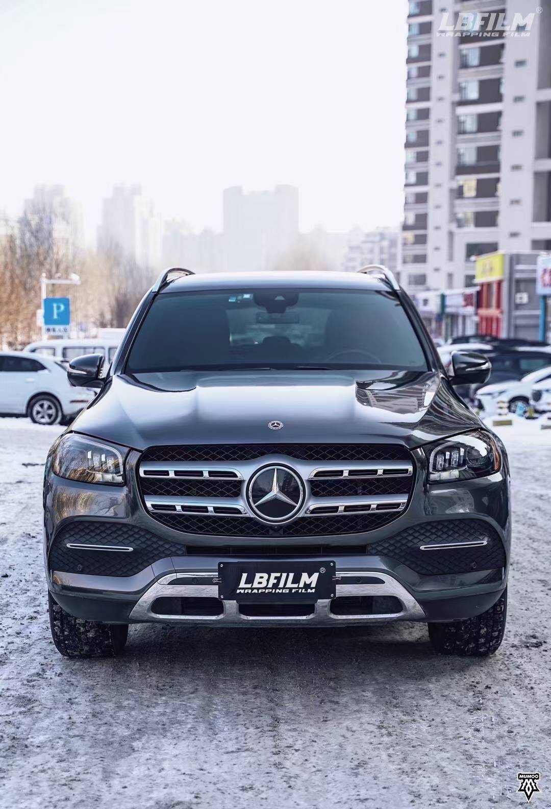 奔驰gls450-lb改色膜液态金属深邃灰,成熟稳重的标配色_搜狐汽车_搜狐