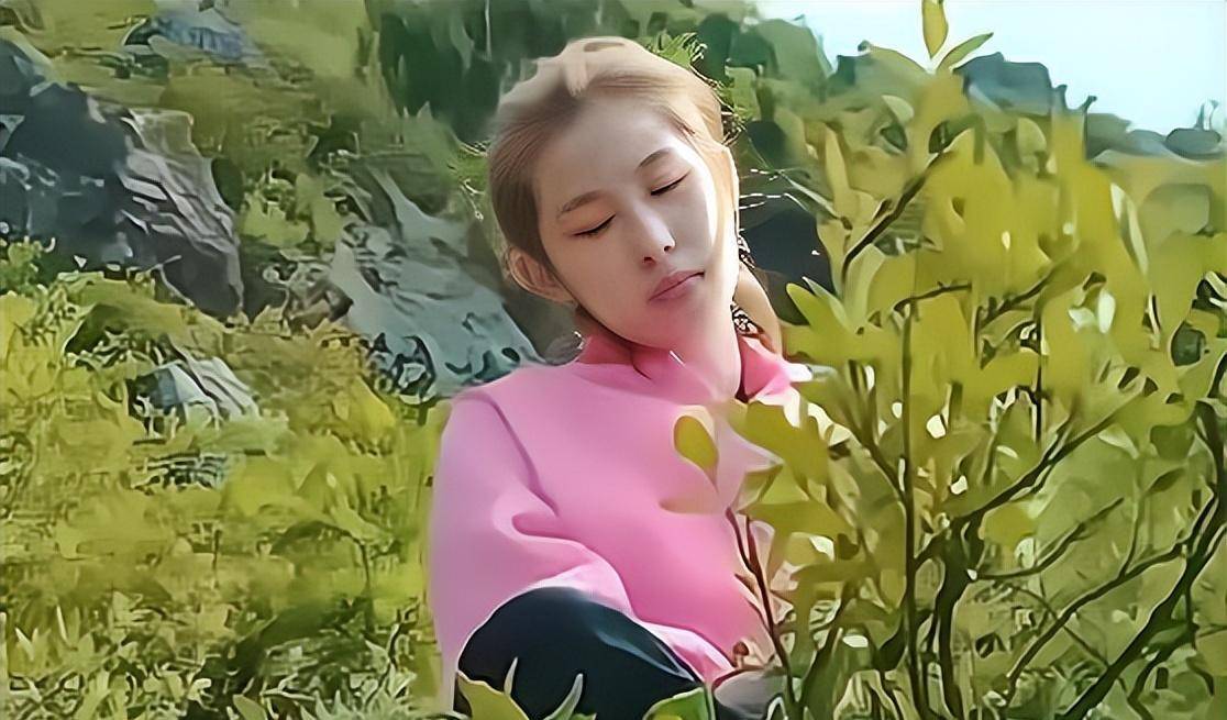 辽宁富家女,16岁吃饭要人喂,参加节目发脾气打导演,6年后怎样_刘思琦