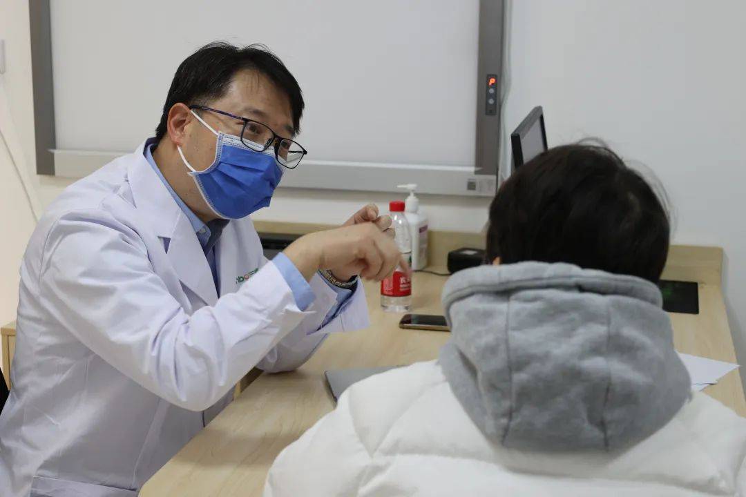 刘方军主任坐诊首都医科大学三博脑科医院刘方军主任,累计已完成复杂