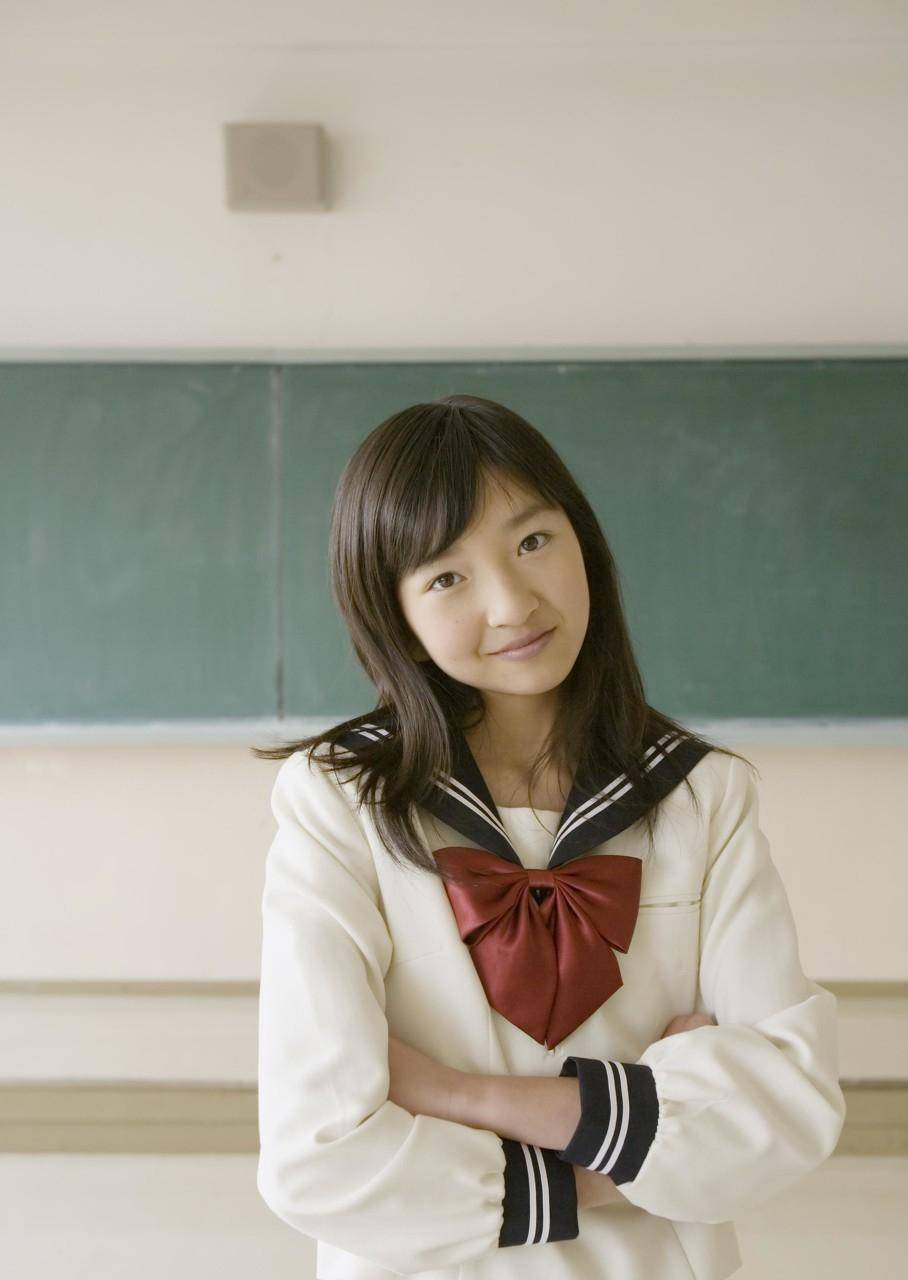 那些长得好看,没啥文化的女生,初中辍学后最终都怎么样了?