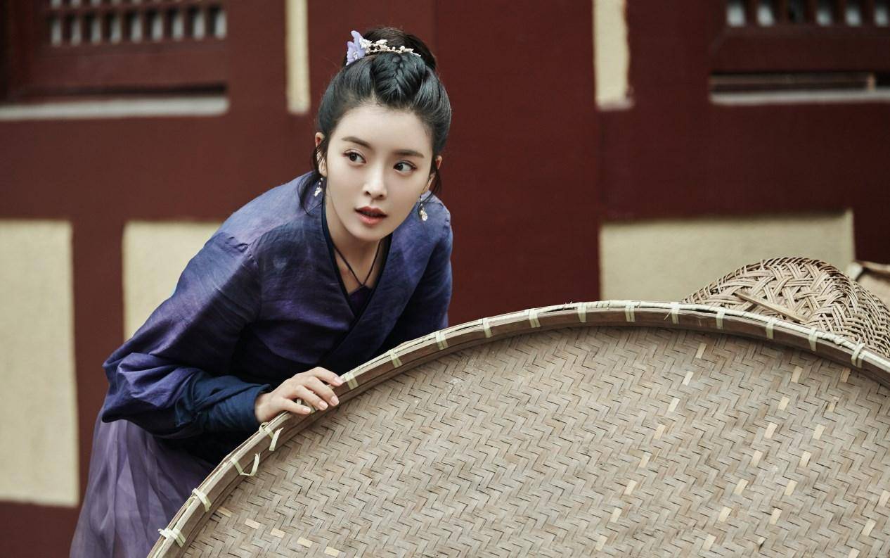 种丹妮正式入驻b站 开启《萌妻食神》破次元出镜_网友_角色_观众