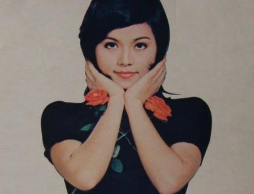 歌手瘫痪40年家人不管,收入中断太悲惨,哭喊着想要活下去_李珮菁_李佩