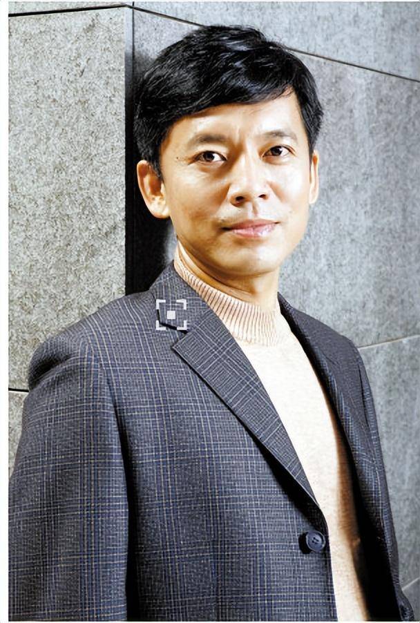 "赵政委"何政军的"消失",是娱乐圈的"悲哀"_父亲_工作_时间