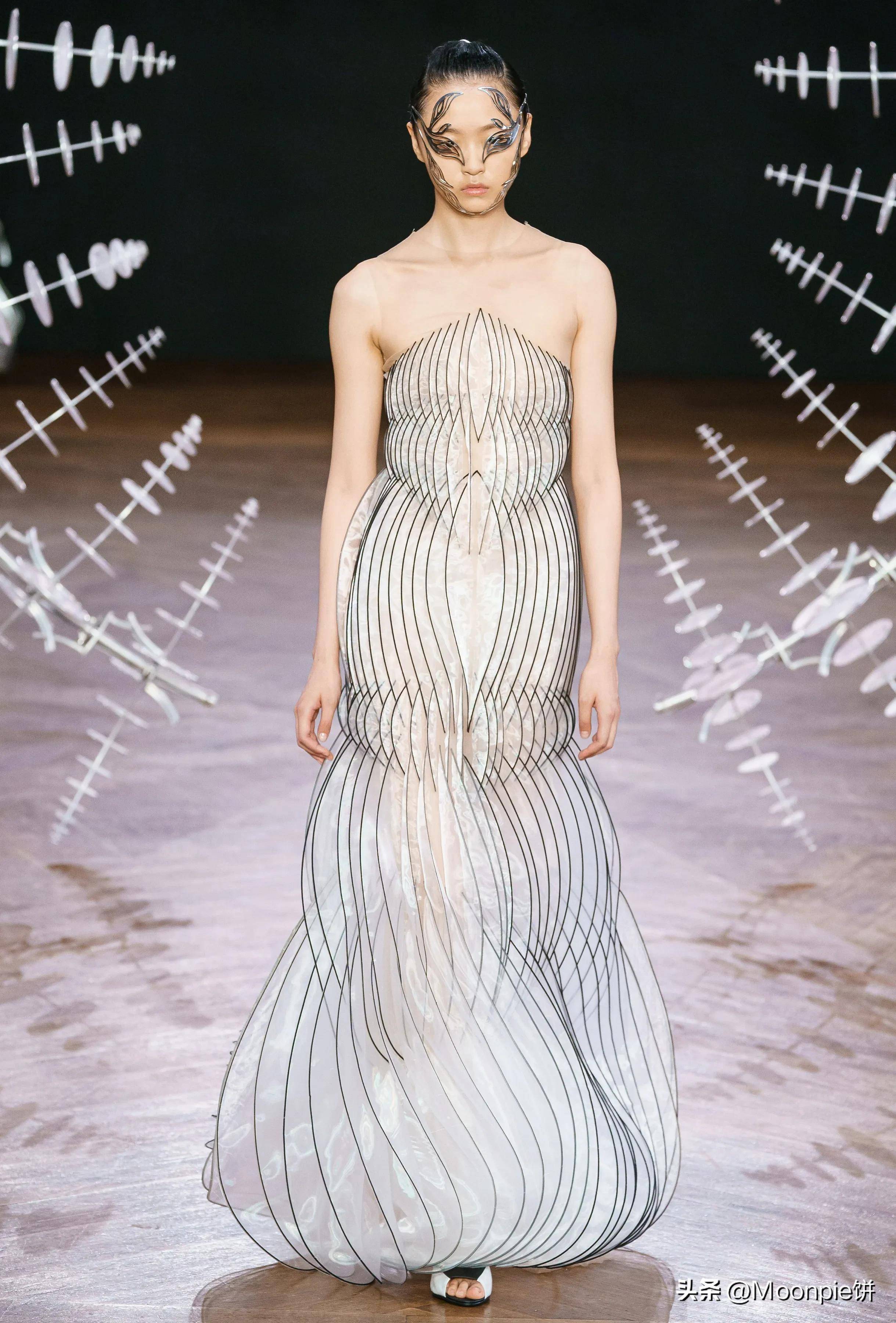 原创田氏代齐的irisvanherpen