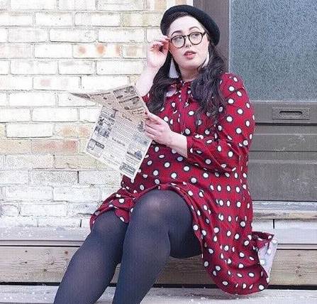 莎拉·安妮_身材_女生