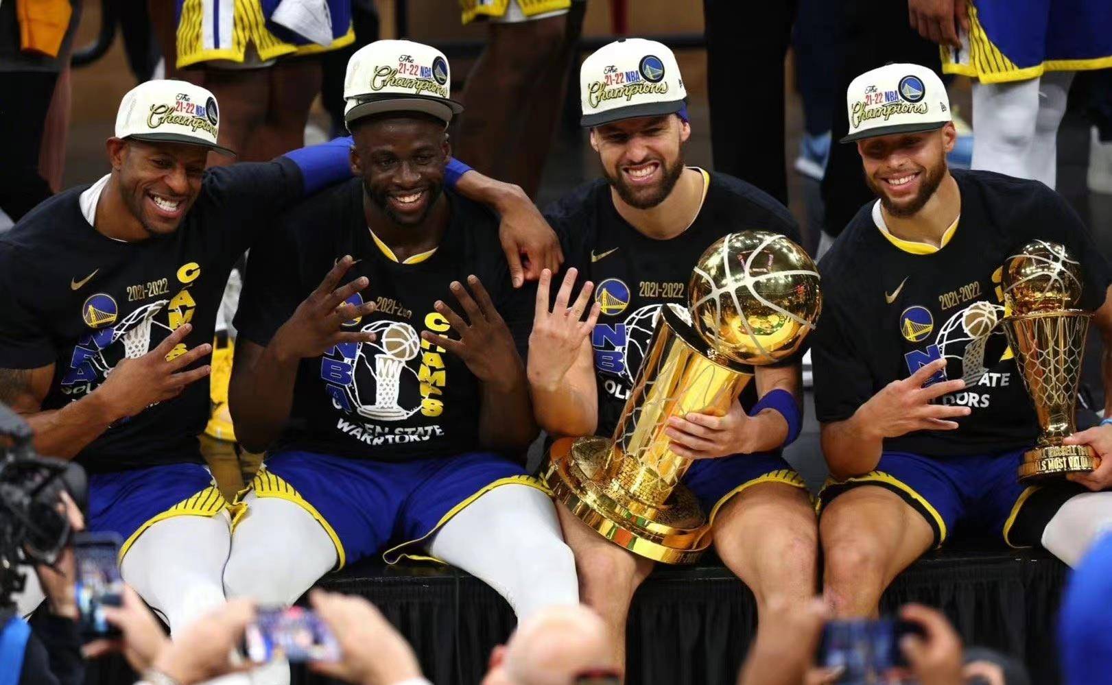 金州勇士估值全美第4,库里堪称赚钱机器_赛季_洛杉矶湖人_美国