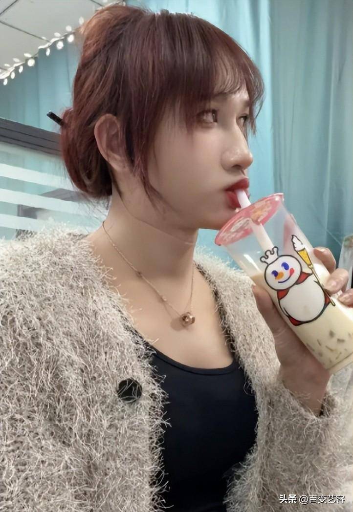 "隆胸"并不很适合女装大佬!义乳就够了_过渡_鼻子_眼睛