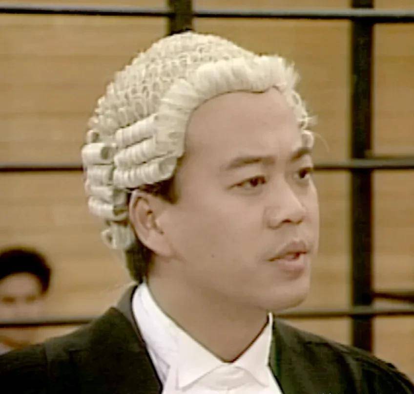 香港大律师戴在头上的司法假发,到底该不该摘除?_日本_中国_黄子华