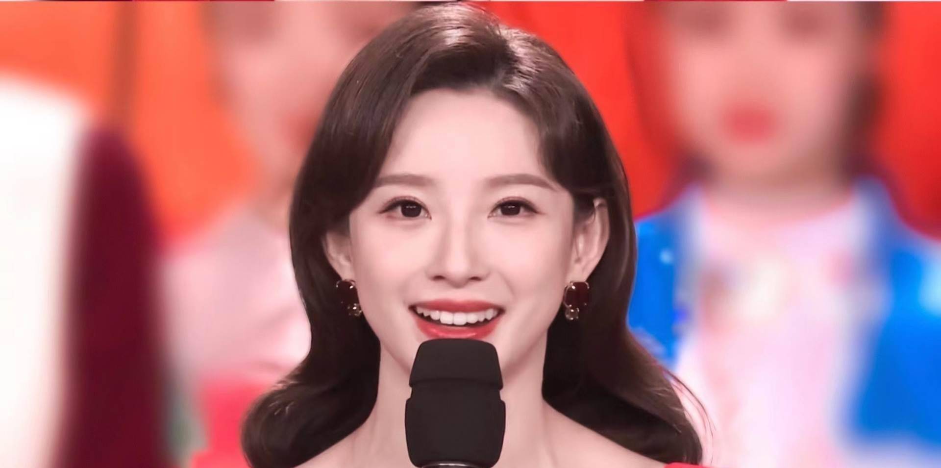 马凡舒为春晚贡献流量密码 国足对越南能否胜利为新春添彩_比赛_中国