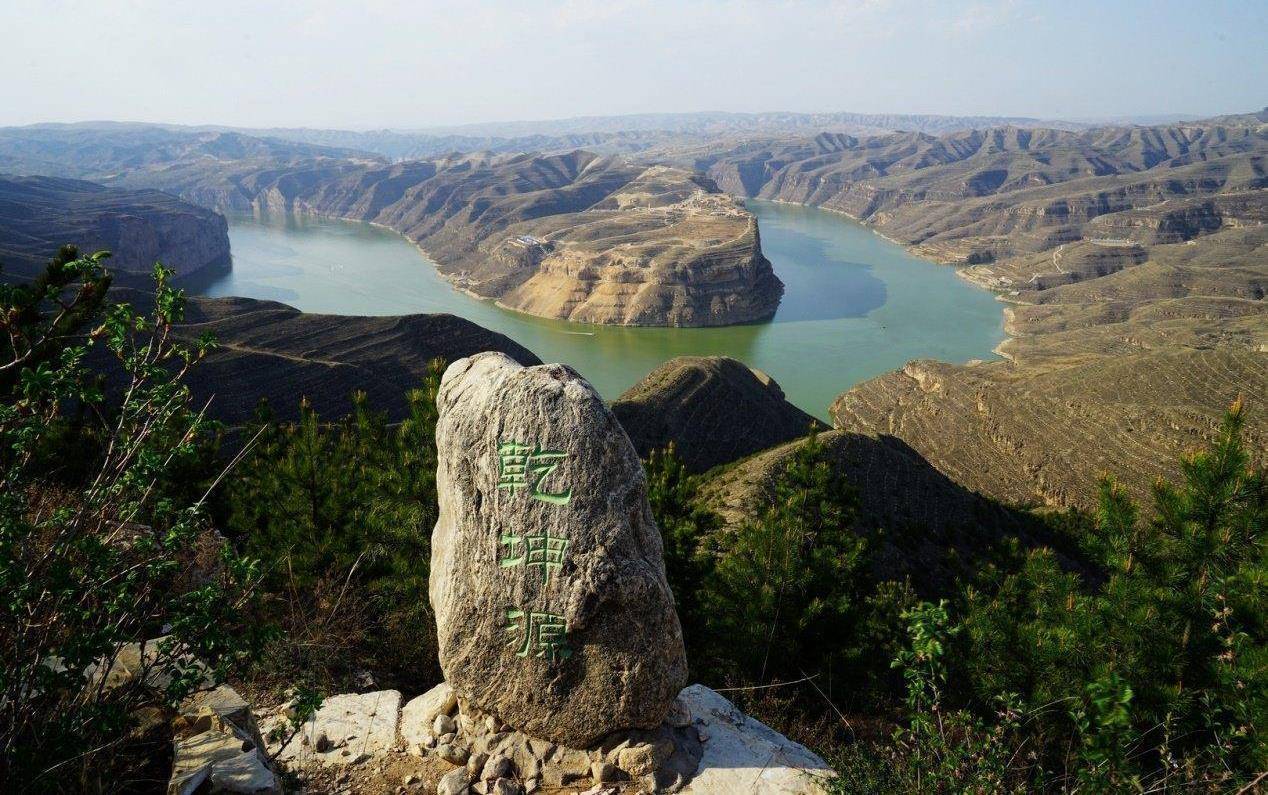 天下黄河第一湾,中华龙的发源地,看五个s型大弯道的恢宏气势!