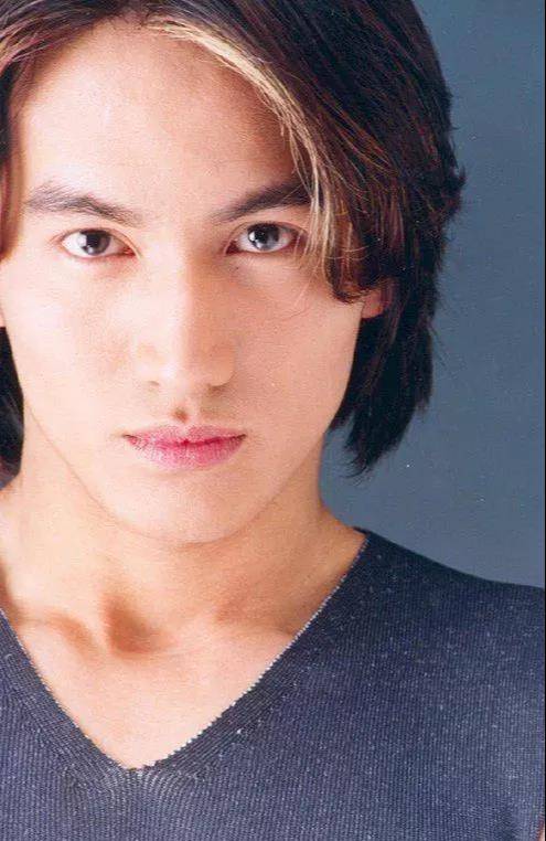 言承旭一天三个热搜,年近50还在演偶像剧!_质疑_网友_角色