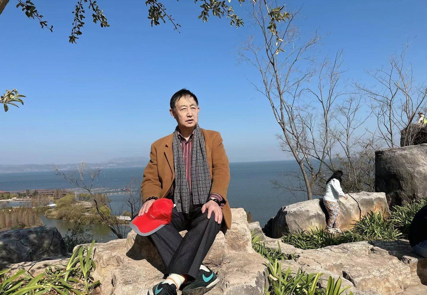 张天富"云南十日游"①:《览滇池雄姿》,《游滇池拾句》等_摄影_百里