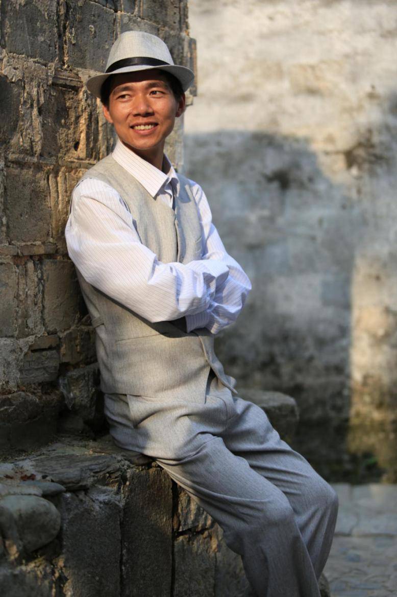 (张忠华导演)而这部影片所获得的成绩,也印证了导演的实力,与影片的