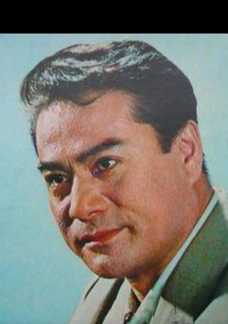 而且从他的近照来看,他身体很棒,还是那么帅不过这之后,达奇就移民到