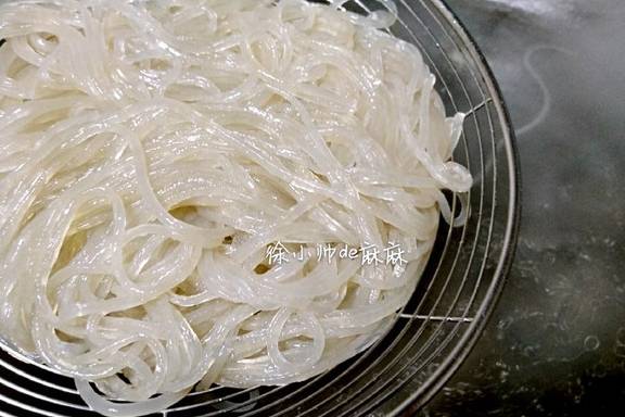 早餐就喜欢来一碗这食材，几分钟就能搞定，关键简单营养又卫生！(图13)