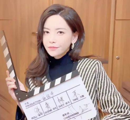 时隔五年林佳再次回归,于文文前任4杀青快乐!_状态_经历_英年