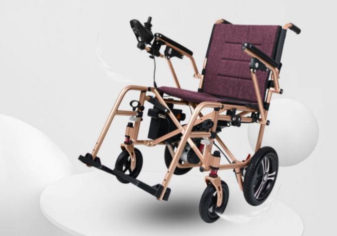 老人自动轮椅（3款轻便型电动轮椅推荐）