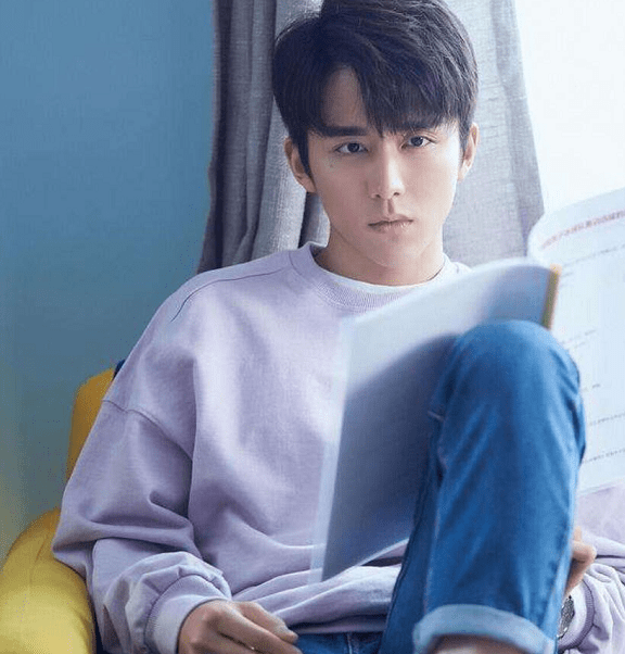 张新成被扒恋情,女友是杨幂公司艺人?