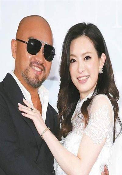 "国标女王"刘真住院引众好友担心,老公不离病床边,情况不乐观_辛龙