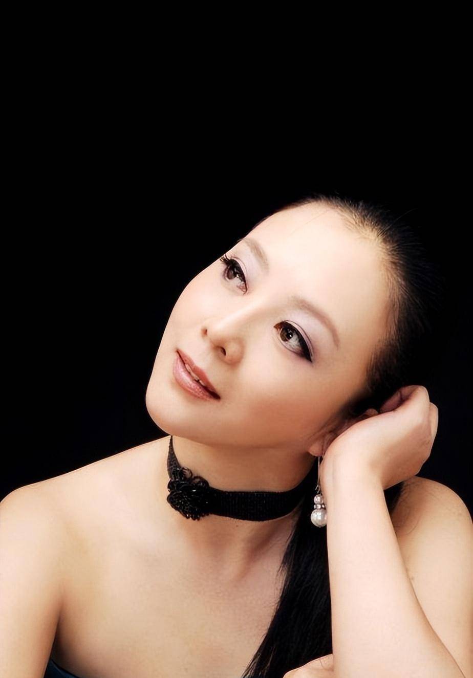 "孙二娘"梁丽:22岁被丈夫告上法院,离婚时家产仅剩一个冰箱_经历_男友