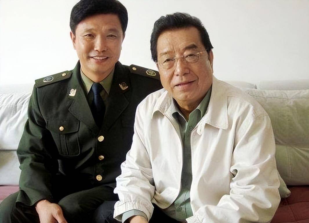 同是李双江的儿子,一个人人喊打,一个低调优秀,命运天差地别_李天一