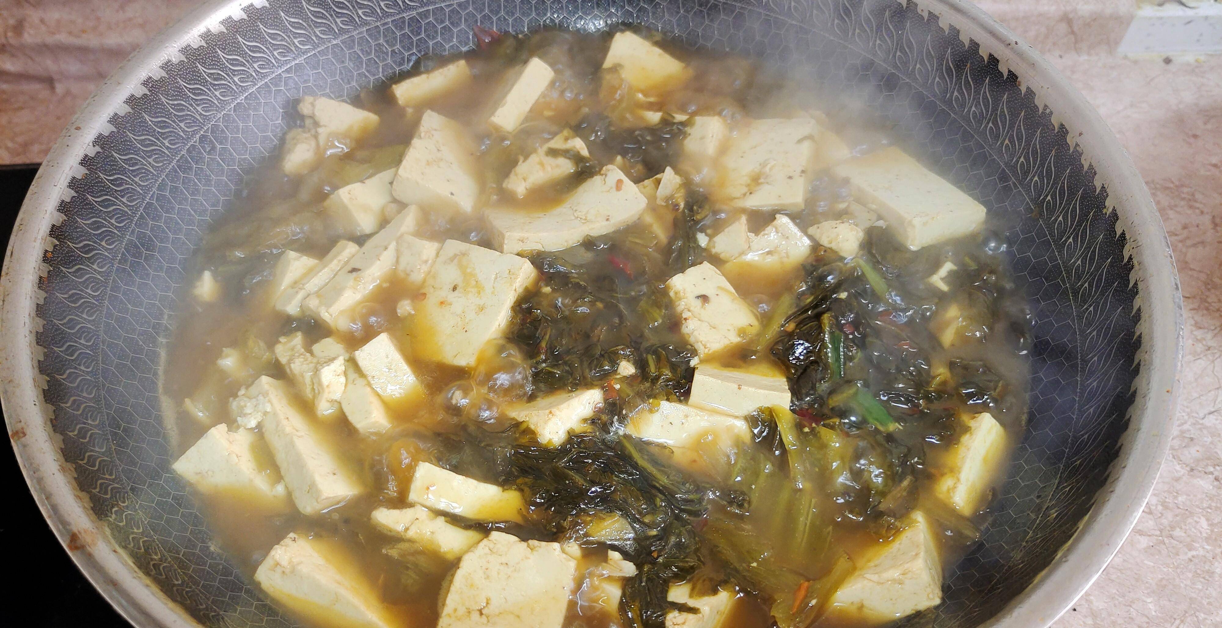 酸菜炖豆腐:这菜是"米饭杀手"!
