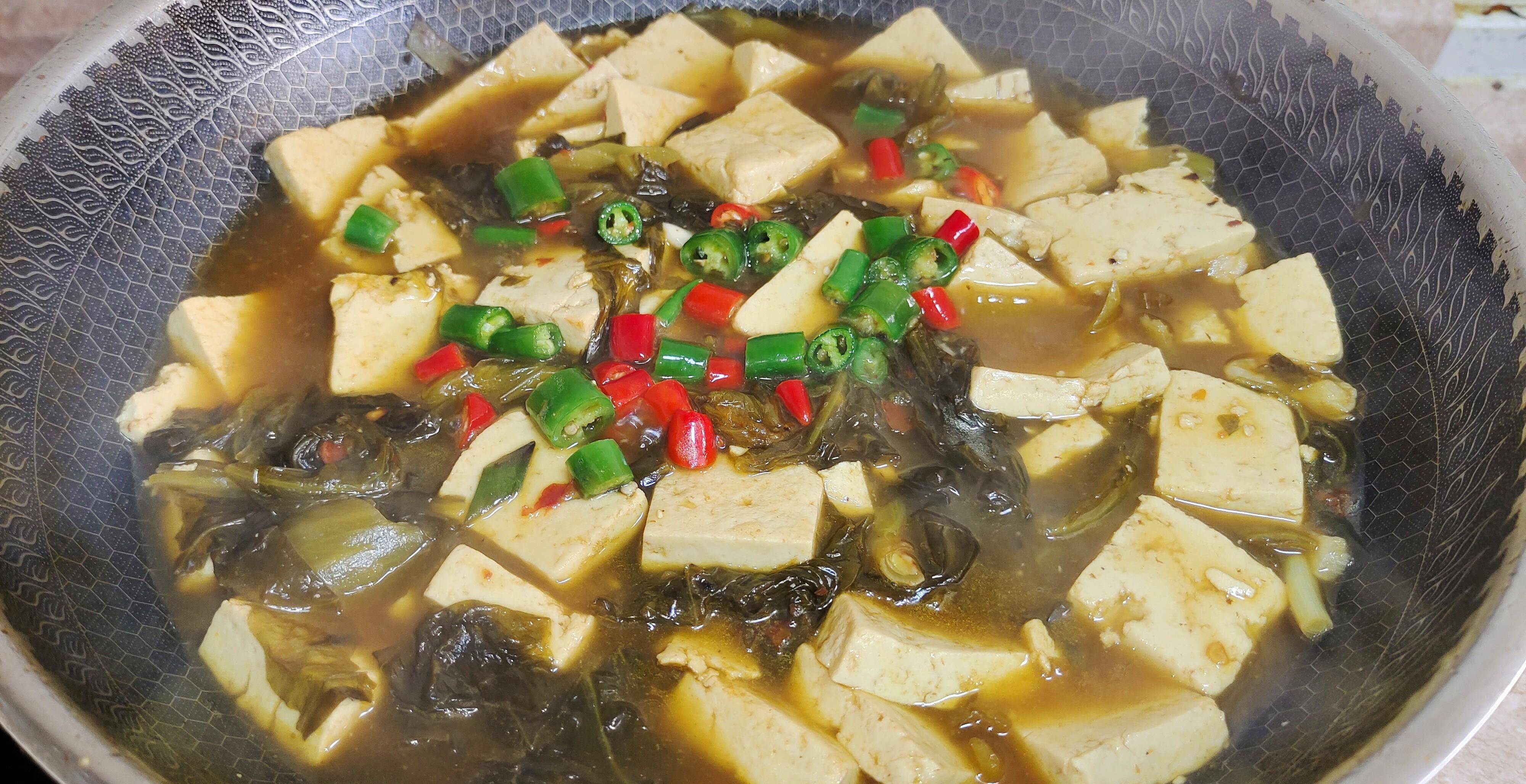 酸菜炖豆腐:这菜是"米饭杀手"!