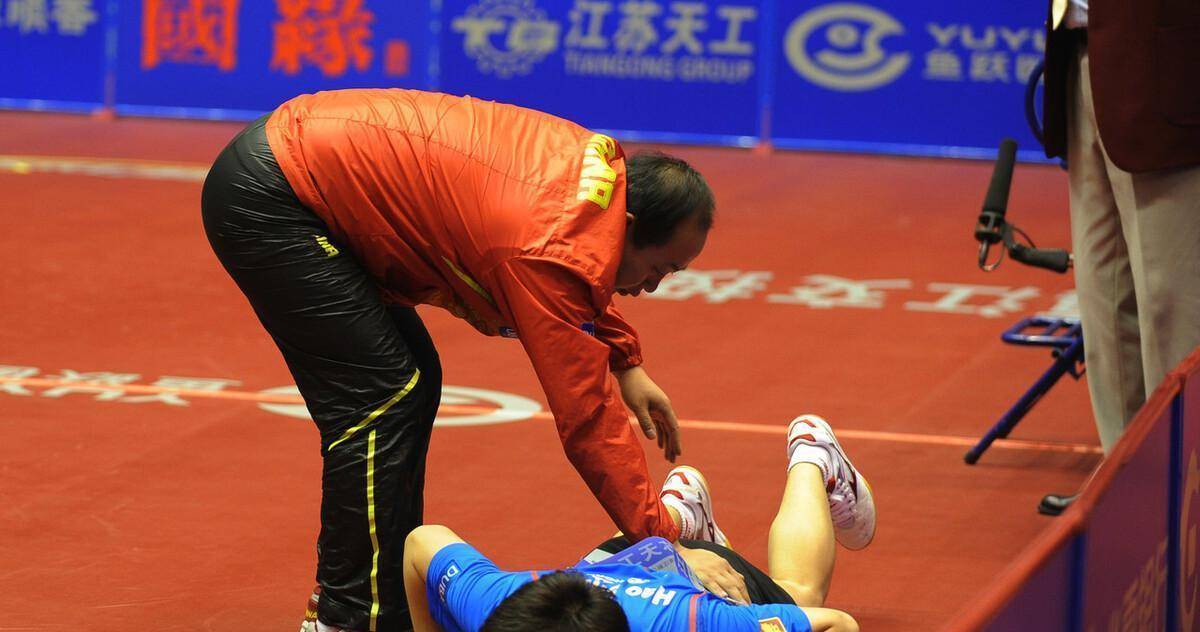 丁宁,孙颖莎,达科请求医疗暂停后都夺冠了_球员_比赛_国乒