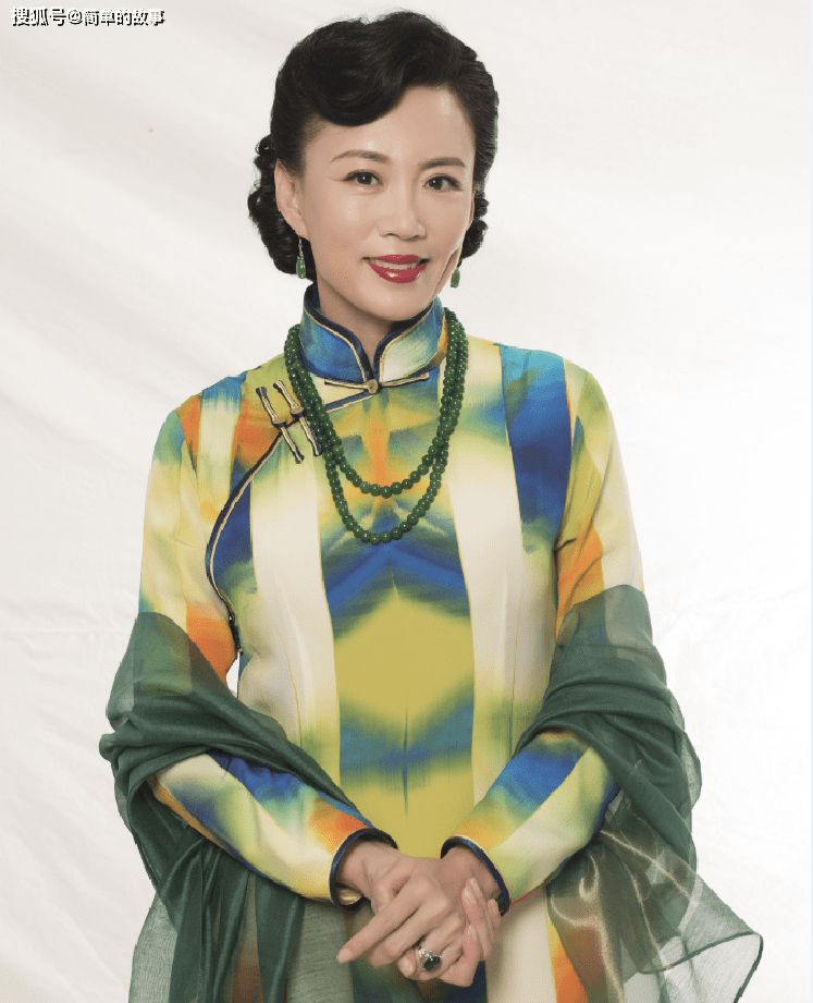 国家一级演员马丽:毕业就结婚,与丈夫恩爱30余年生子,幸福美满_妈妈