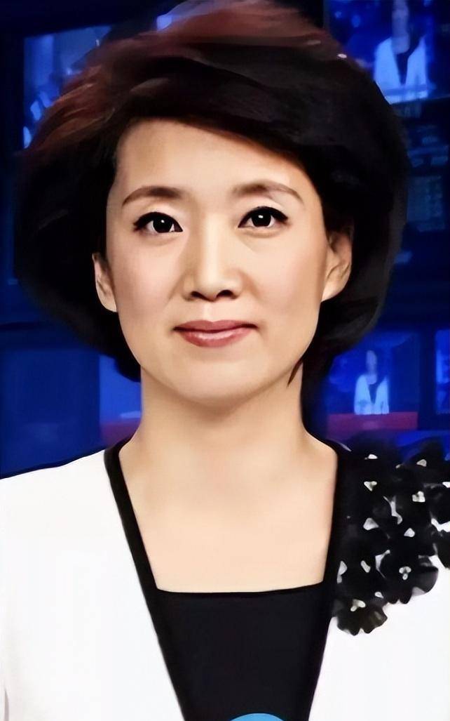 "央视主播"李修平:有过一次婚姻,42岁再婚也幸福,60岁没孩子_实习