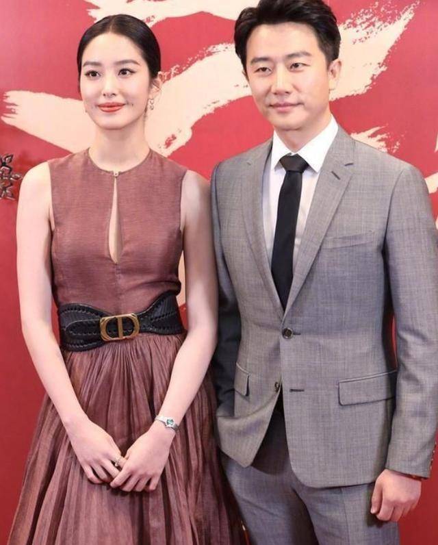 今年华语电影最感人的一幕,来自黄轩杨采钰_冯小刚_故事_观众