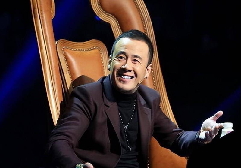 "不可一世"的杨坤,自断后路,现在也渐渐沉寂于歌坛_父母_父亲_内蒙古