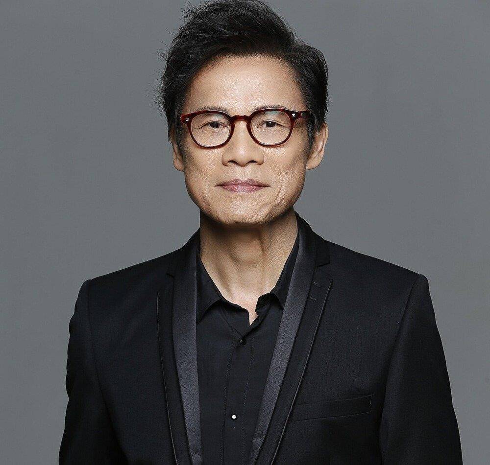 事实上,结果并不乐观,虽然罗大佑被公众尊称为资深歌手,但当他