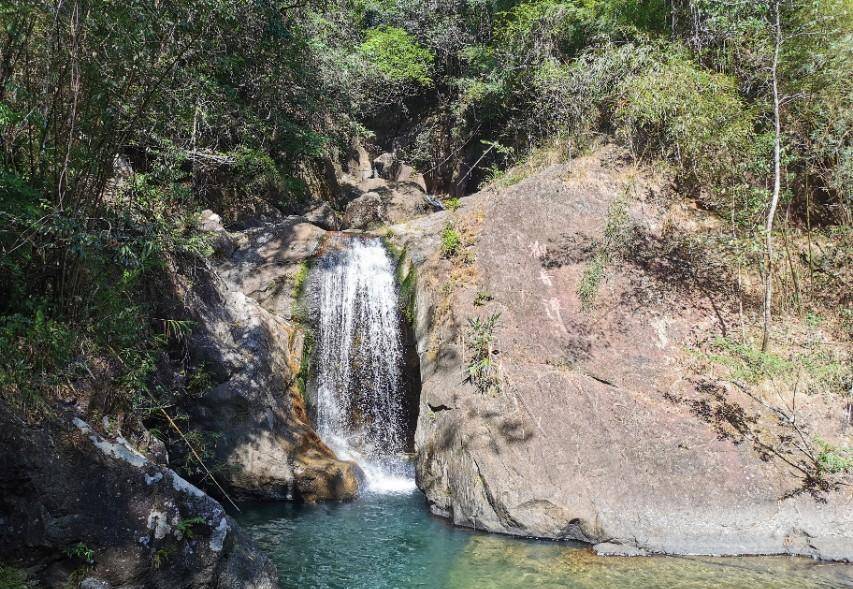 观音山的观音潭,九重远眺,十字水,一线天等地方,都是南昆山的一个特色